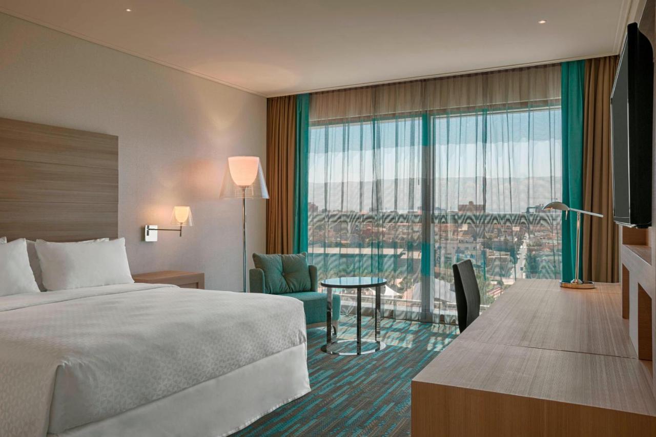 Four Points By Sheraton Оран Екстериор снимка